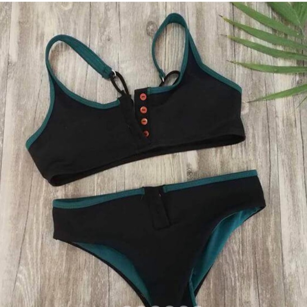 NWT Frankie’s lookalike Black bikini.